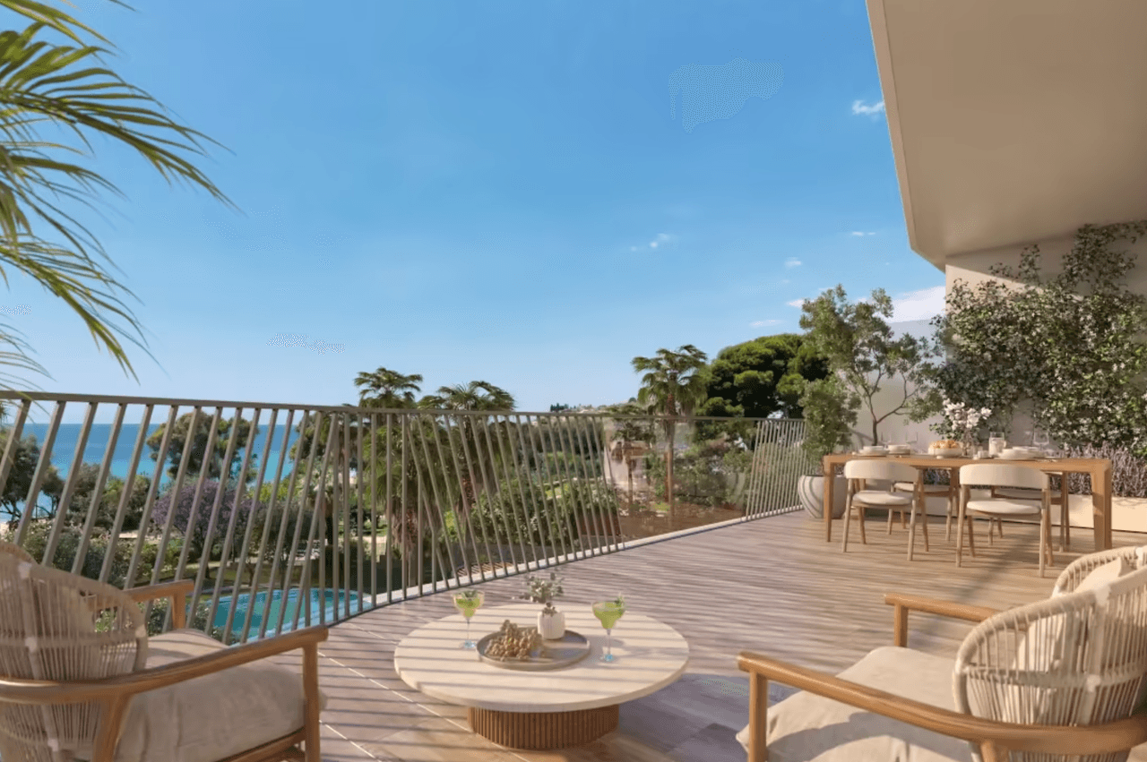 Dwupoziomowy penthouse z 3 sypialniami, przestronnym tarasem i solarium w Villajoyosa (ref. HP20391)