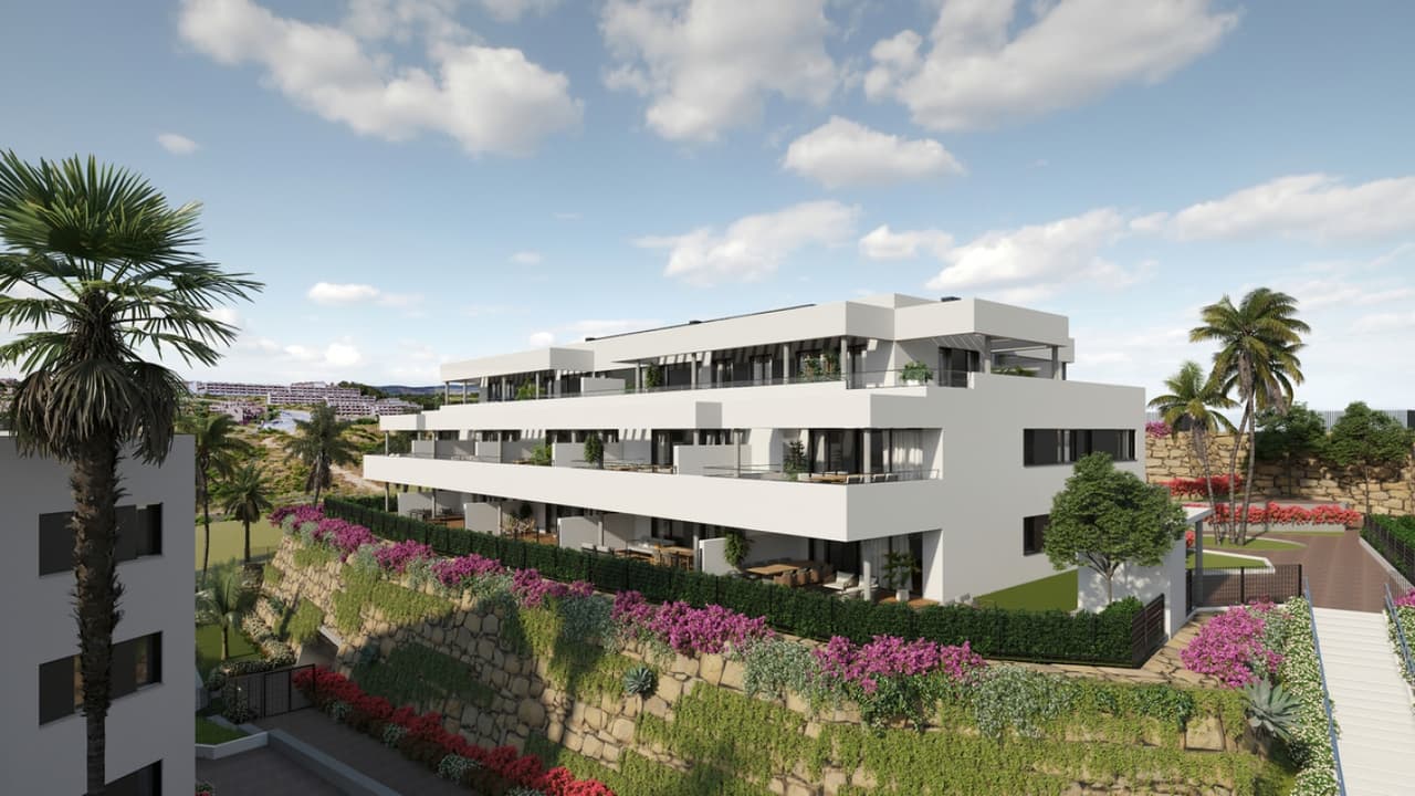 Zdjęcie nieruchomości w Casares, Costa del Sol – Three-bedroom apartment with sea and mountain views in Casares (1)