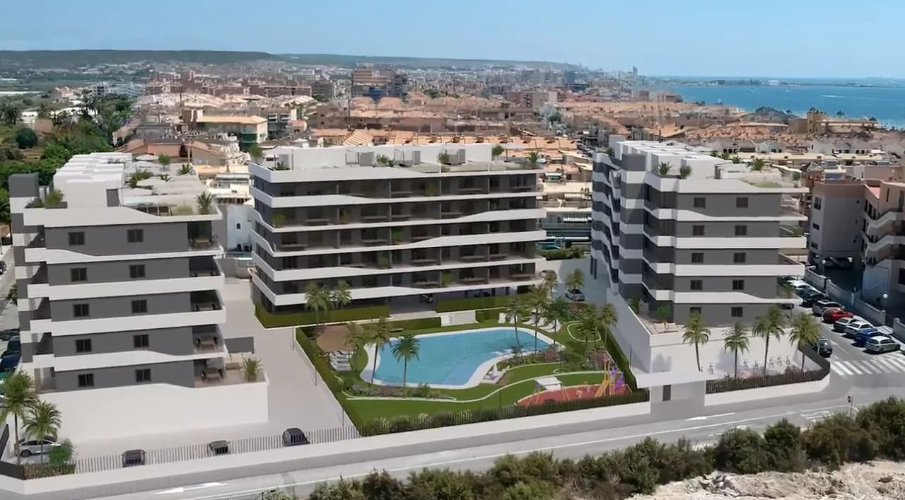 Zdjęcie nieruchomości w Santa Pola, Costa Blanca Południe – Apartament z 2 sypialniami, tarasem i basenem w Santa Pola (1)