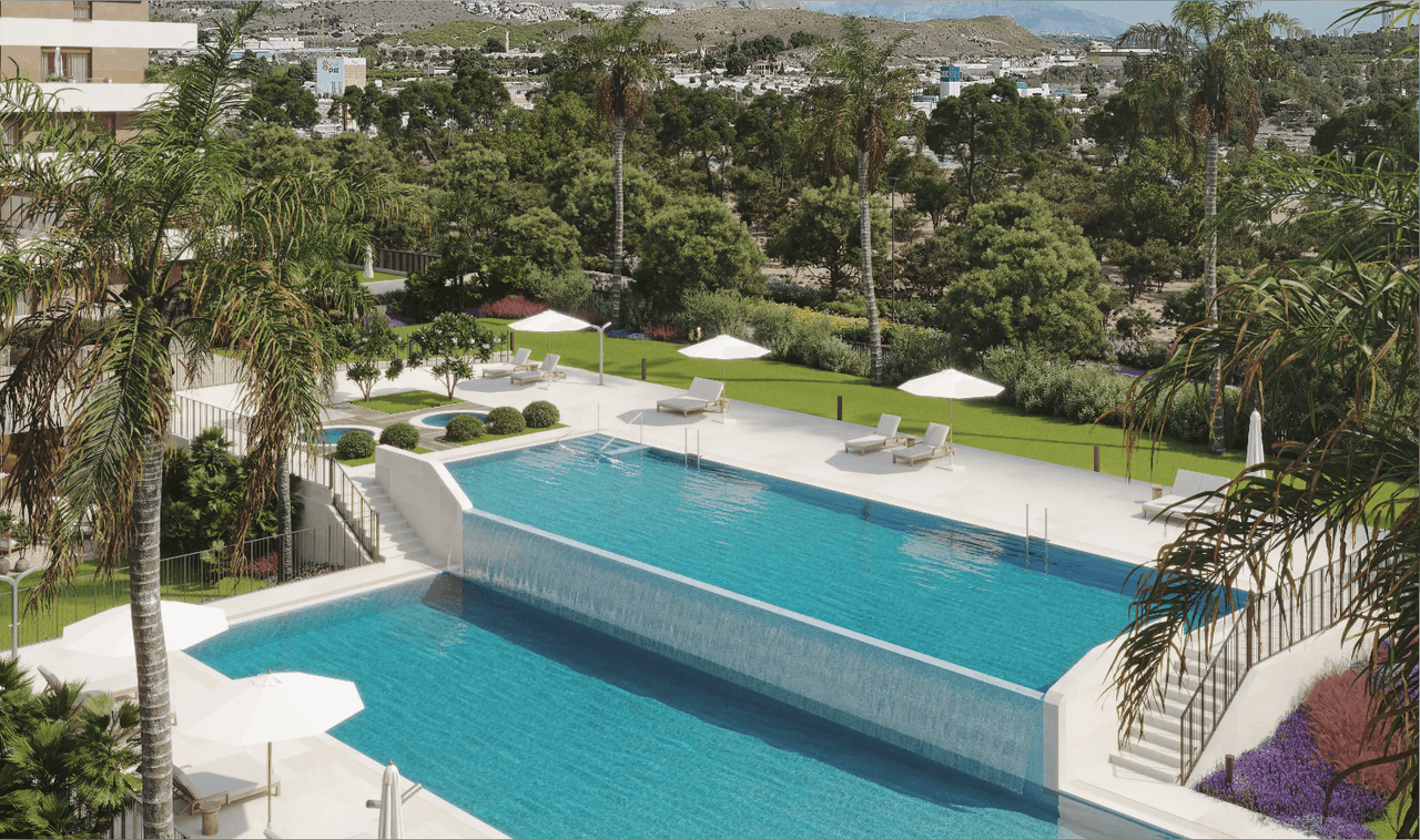 Zdjęcie nieruchomości w Villajoyosa, Costa Blanca Północ – Apartament parterowy z 2 sypialaniami i wspólnym basenem w Villajoyosa (1)