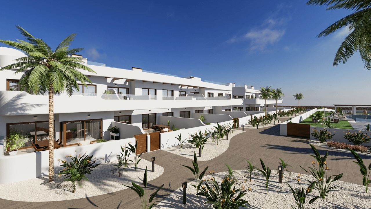 Apartment with 3 bedrooms, terrace, and communal pool in Los Alcazares - Zdjęcie 1
