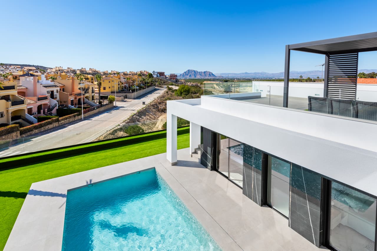 Zdjęcie nieruchomości w Algorfa, Costa Blanca Południe – Willa z 3 sypialniami, prywatnym basenem i solarium w Algorfa (1)