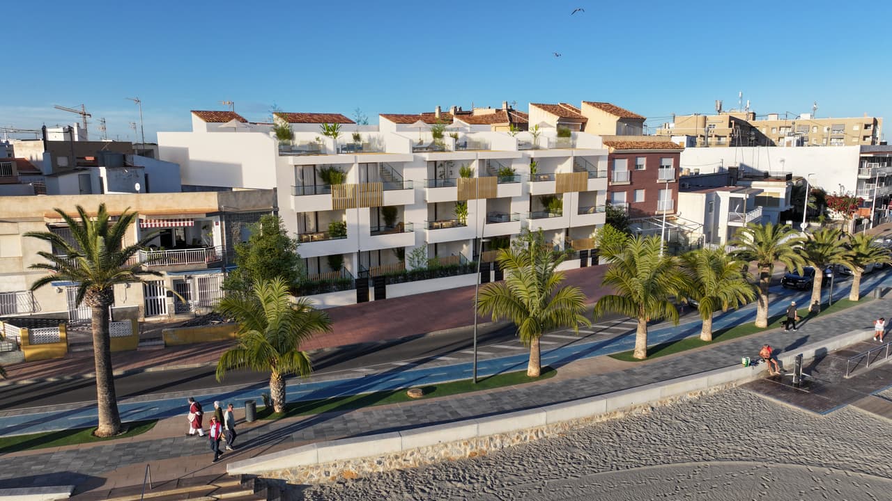 Zdjęcie nieruchomości w San Pedro del Pinatar, Costa Calida – Apartament z 1 sypialnią, w pierwszej linii brzegowej i wspólnym basenem w San Pedro del Pinatar (1)